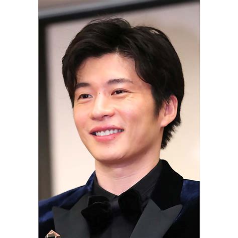 鷲鼻 芸能人 男|鼻の形が魅力的な30代イケメン俳優 ...